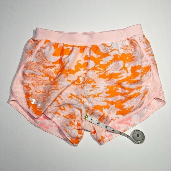 under Armour Heatgear Fly By 2.0 Womens Lined Running Shorts size Medium - Picture 6 of 9